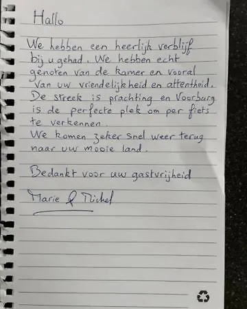Tuinhuis Aan Het Water Met Woonkamer Prázdninový dům