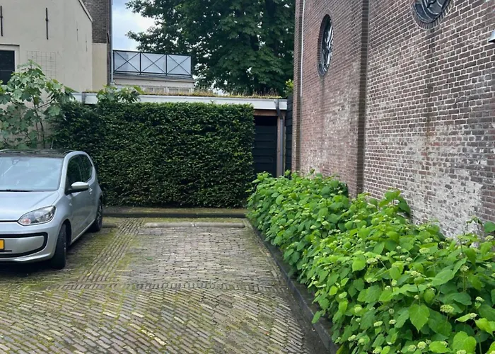 Vakantiehuis Tuinhuis Aan Het Water Voorburg